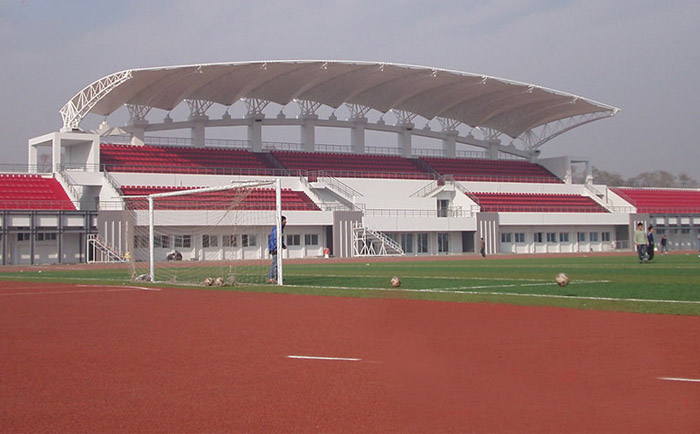 單側敞篷膜結構看臺實景展示