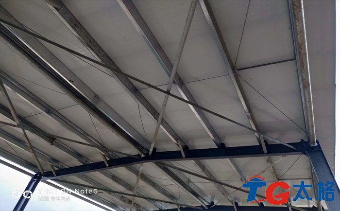 ?？谑形鬯幚韼r棉板雨棚膜結構項目