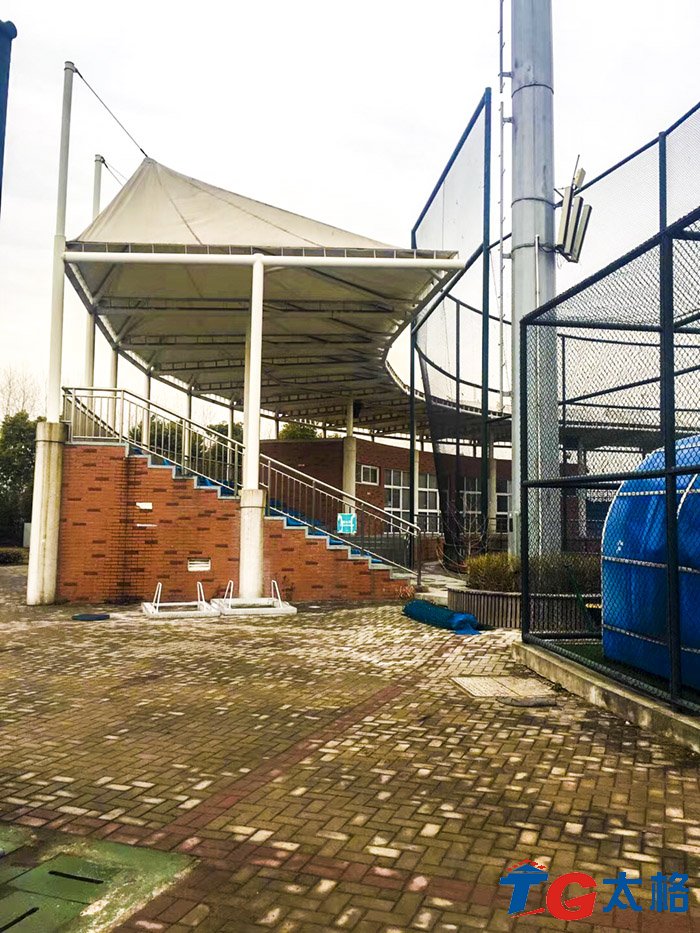 南京外國語學院棒球場看臺膜結構工程