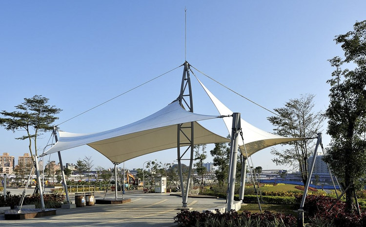 索膜結構的夸張表現力