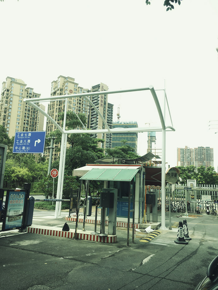 鋼架結構安裝,進入膜材安裝階段