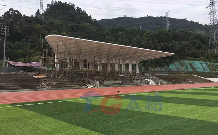 成都工業學院宜賓校區體育看臺膜結構